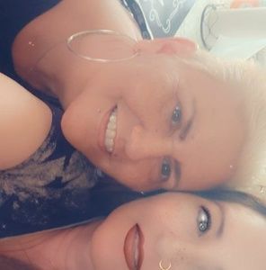 Meet your Posher, Regina